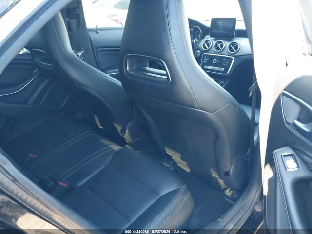 Mercedes-Benz CLA 250 2018 WDDSJ4EB2JN598626 Image 8