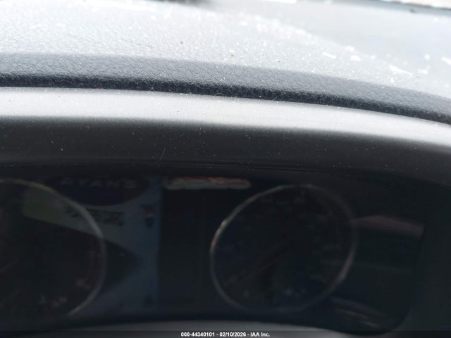 2T3JFREV5GW531180 Toyota RAV4 SE