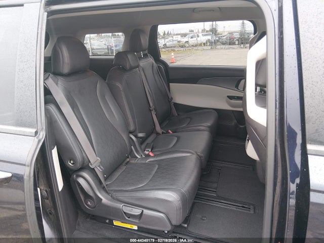 KNDNB4H39R6425751 KIA Carnival Mpv Lx Seat Package
