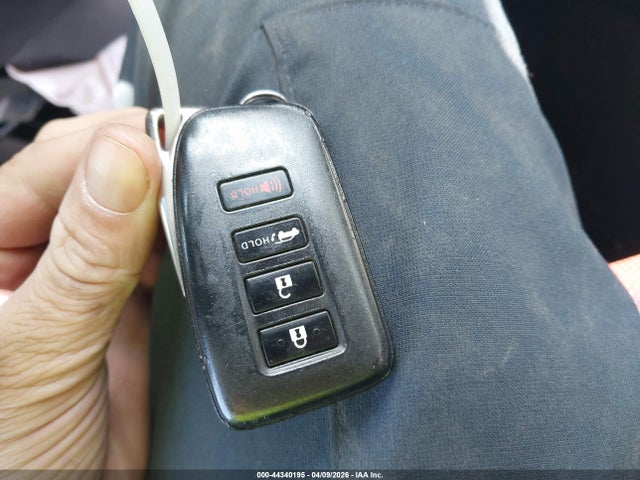 44340195 :رقم المزاد ، JTJDY7AX6L4316351 vin ، 2020 Lexus Lx 570 Three-row مزاد بيع