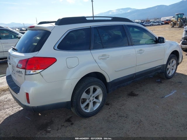 Продаж на аукціоні авто 2013 Subaru Outback 2.5i Premium, vin: 4S4BRBCC3D3282361, номер лоту: 44340201