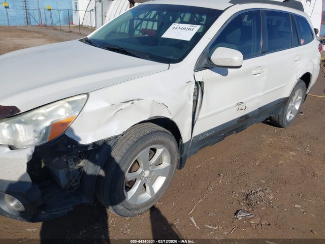Продаж на аукціоні авто 2013 Subaru Outback 2.5i Premium, vin: 4S4BRBCC3D3282361, номер лоту: 44340201