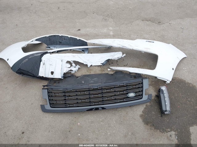 SALKP9FU3RA099013 Land Rover Range Rover P400 Se