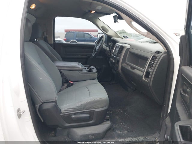 44340214 :رقم المزاد ، 3C63RPAL8DG571314 vin ، 2013 Ram 3500 Tradesman مزاد بيع
