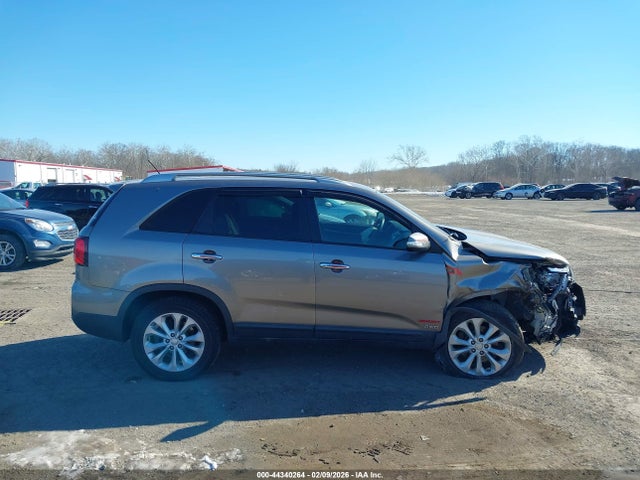 44340264 :رقم المزاد ، 5XYKUDA72FG596571 vin ، 2015 Kia Sorento Ex V6 مزاد بيع