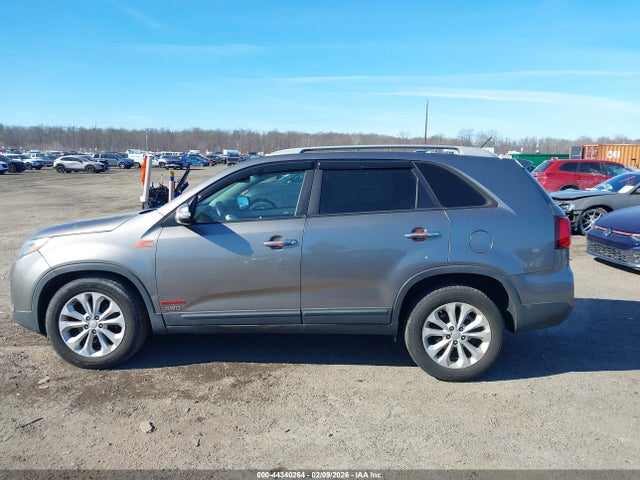 44340264 :رقم المزاد ، 5XYKUDA72FG596571 vin ، 2015 Kia Sorento Ex V6 مزاد بيع
