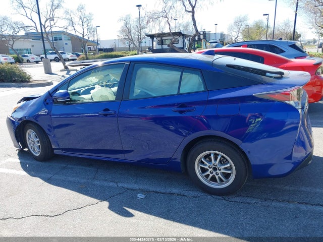 JTDKARFU4H3537274 Toyota Prius Three