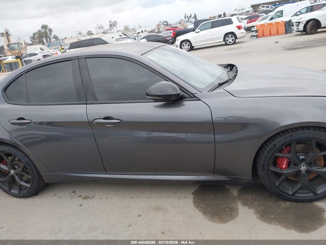 ZARFAMBN8L7638232 Alfa Romeo Giulia Ti Sport Rwd