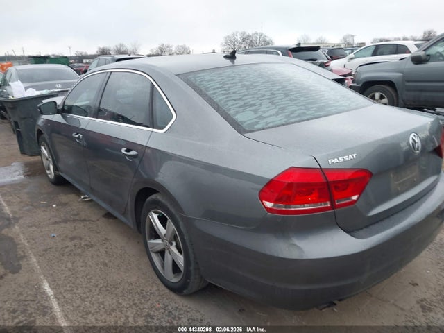 Aukcja sprzedaży 2015 Volkswagen Passat 1.8t Limited Edition, vin: 1VWAS7A31FC119213, numer aukcji: 44340298