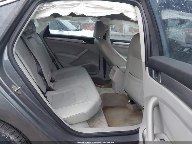 Aukcja sprzedaży 2015 Volkswagen Passat 1.8t Limited Edition, vin: 1VWAS7A31FC119213, numer aukcji: 44340298
