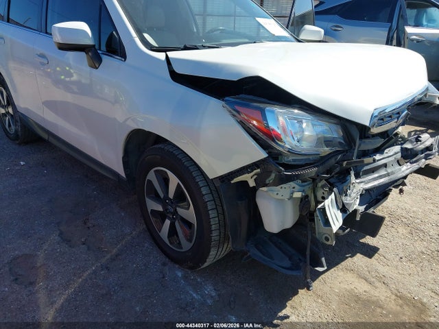 44340317 :رقم المزاد ، JF2SJARC4JH594248 vin ، 2018 Subaru Forester 2.5i Limited مزاد بيع
