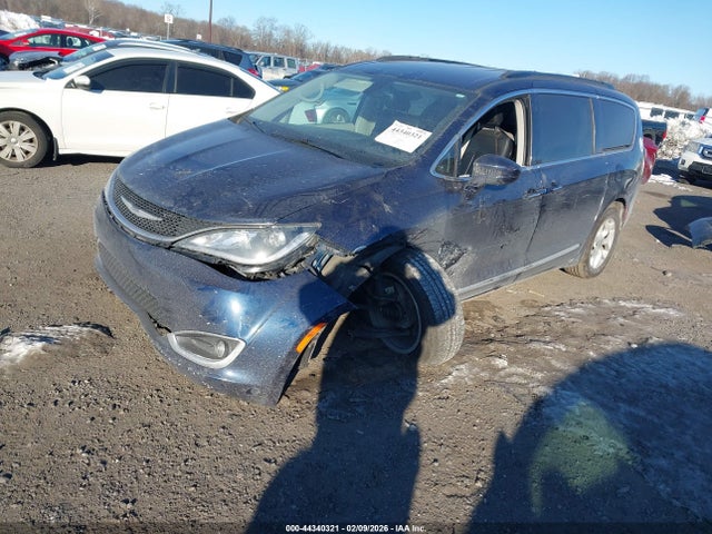 Aukcja sprzedaży 2017 Chrysler Pacifica Touring-l, vin: 2C4RC1BG5HR571841, numer aukcji: 44340321