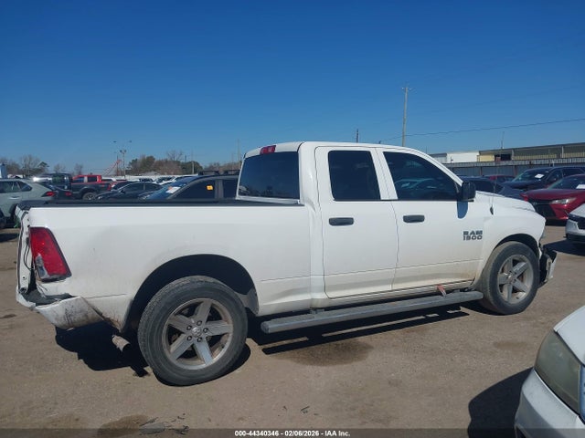 Продаж на аукціоні авто 2018 Ram 1500 Express  4x2 6'4 Box, vin: 1C6RR6FG3JS211694, номер лоту: 44340346