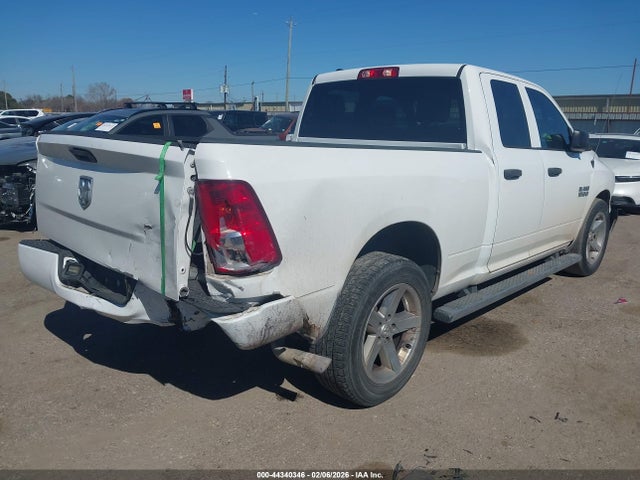 Продаж на аукціоні авто 2018 Ram 1500 Express  4x2 6'4 Box, vin: 1C6RR6FG3JS211694, номер лоту: 44340346