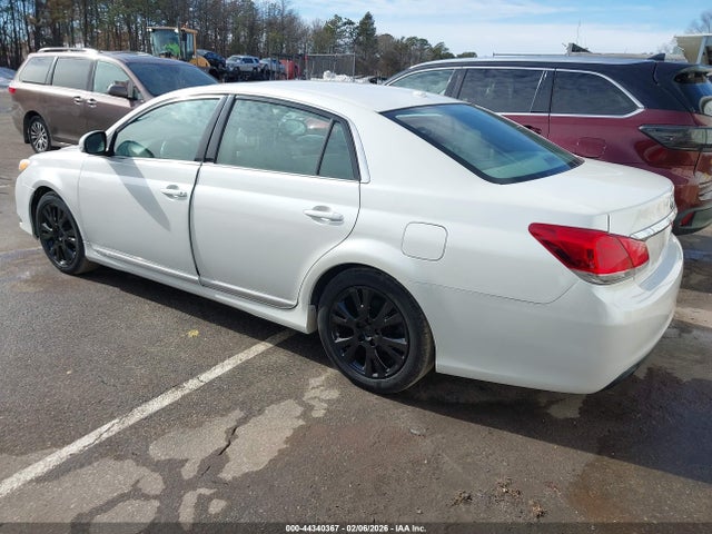 2011 TOYOTA AVALON 4T1BK3DB6BU405898 Photo 2
