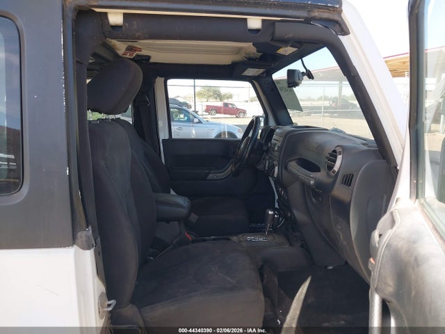 2015 JEEP WRANGLER 1C4AJWAG0FL530864 Photo 4