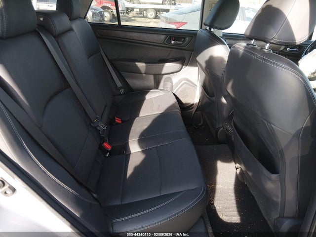 44340410 :رقم المزاد ، 4S4BSANC8K3301981 vin ، 2019 Subaru Outback 2.5i Limited مزاد بيع
