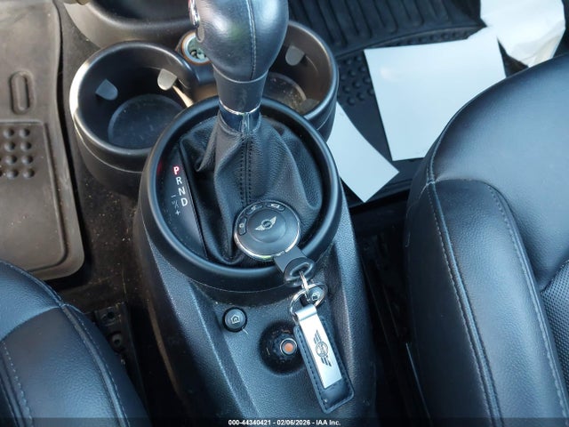 2016 MINI COUNTRYMAN WMWZC3C58GWT10537 Photo 10