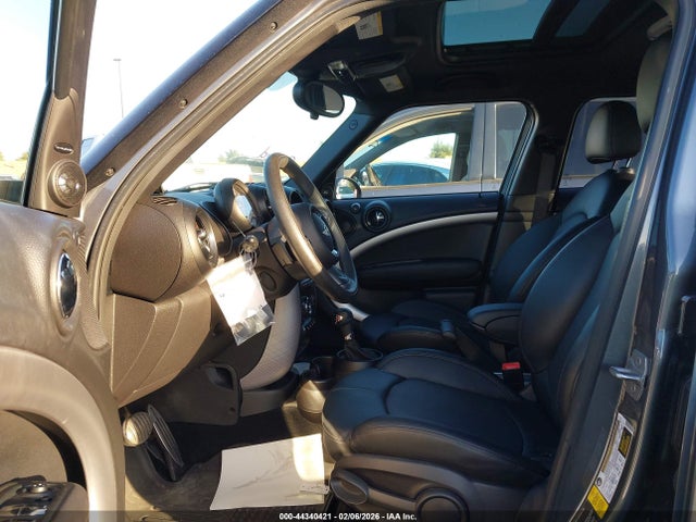 2016 MINI COUNTRYMAN WMWZC3C58GWT10537 Photo 4