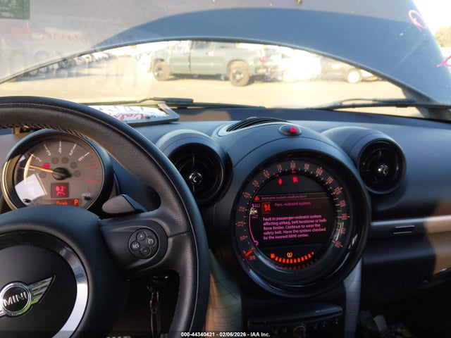 2016 MINI COUNTRYMAN WMWZC3C58GWT10537 Photo 6