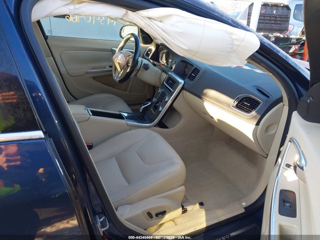 2015 VOLVO S60 YV1612TKXF1353553 Photo 4