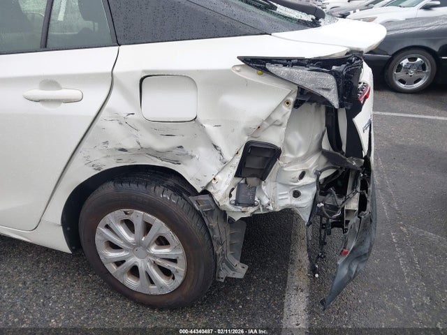 JTDKARFU9K3078119 Toyota Prius Le