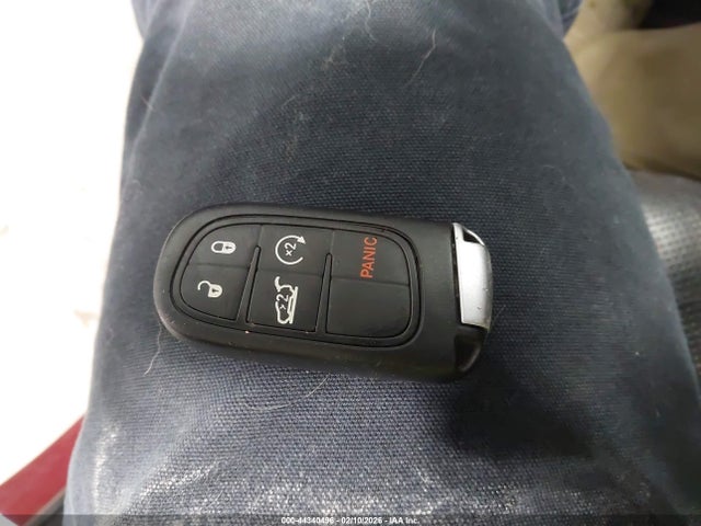 1C4PJMDX1KD444719 Jeep Cherokee Limited 4x4