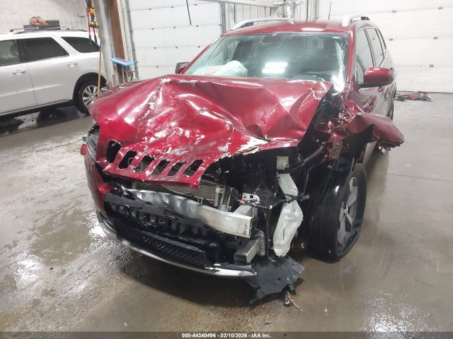 1C4PJMDX1KD444719 Jeep Cherokee Limited 4x4