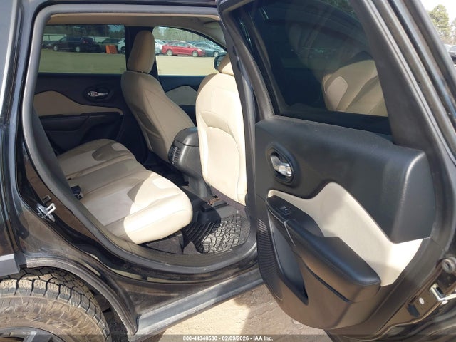 Продажа на аукционе авто 2015 Jeep Cherokee Sport, vin: 1C4PJLAB6FW566232, номер лота: 44340530