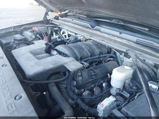 1GNSCAECXJR348126 Chevrolet Tahoe Ls