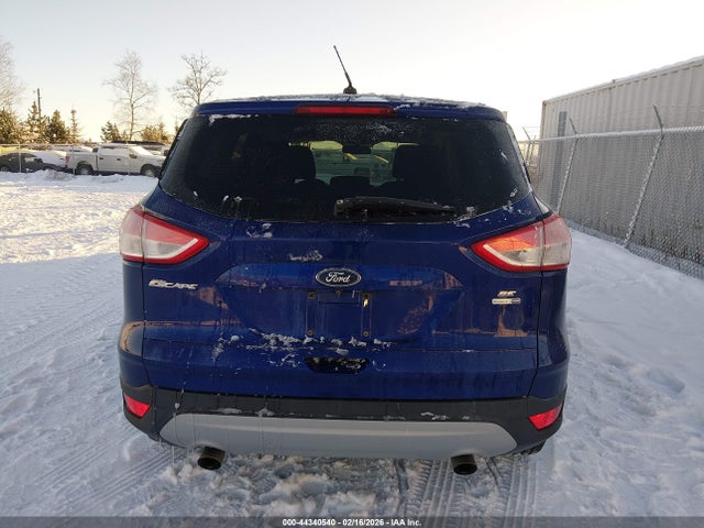 1FMCU9GX9FUC67739 Ford ESCAPE SE