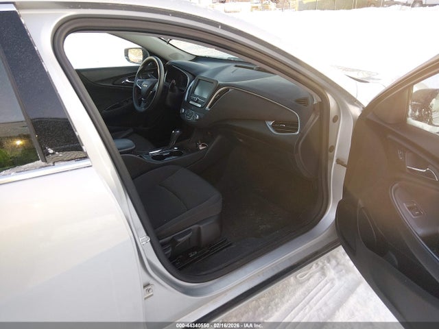 1G1ZC5ST1JF224789 Chevrolet Malibu 1fl