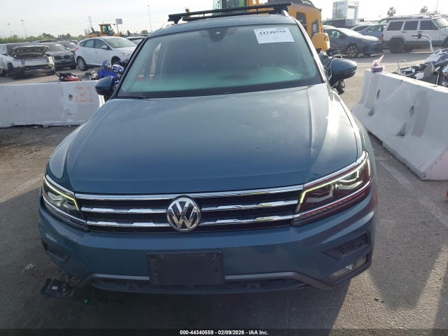 3VV4B7AX3KM175845 Volkswagen Tiguan 2.0t Sel Premium/2.0t Sel Premium R-line