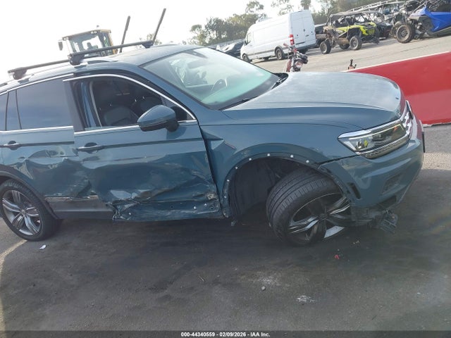 3VV4B7AX3KM175845 Volkswagen Tiguan 2.0t Sel Premium/2.0t Sel Premium R-line