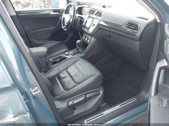 3VV4B7AX3KM175845 Volkswagen Tiguan 2.0t Sel Premium/2.0t Sel Premium R-line