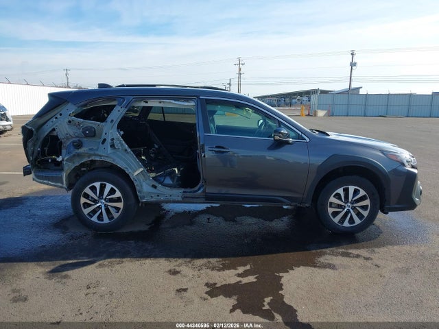 4S4BTACC4S3104077 Subaru Outback Premium
