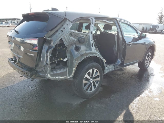 4S4BTACC4S3104077 Subaru Outback Premium