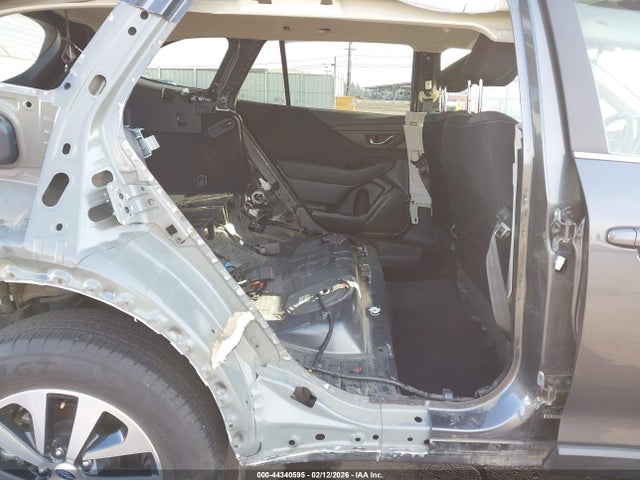 4S4BTACC4S3104077 Subaru Outback Premium