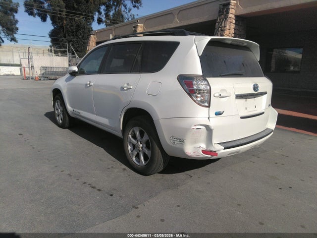 2014 TOYOTA RAV4 EV 2T3YL4DV3EW002710 Photo 2