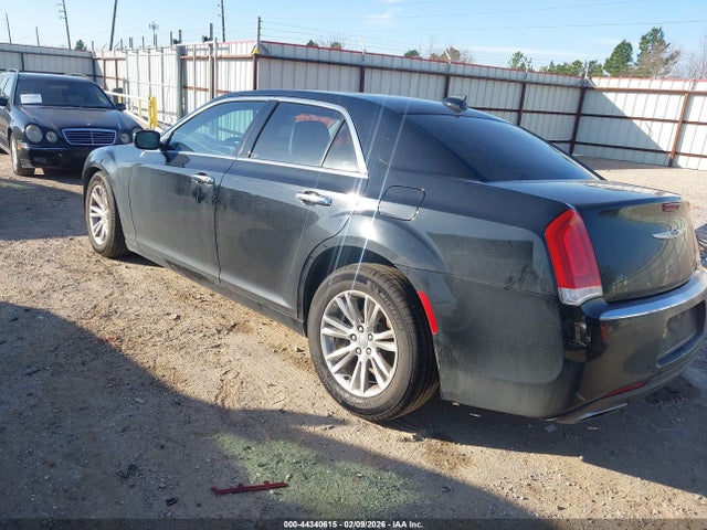 2015 CHRYSLER 300C 2C3CCAEG3FH791844 Photo 2