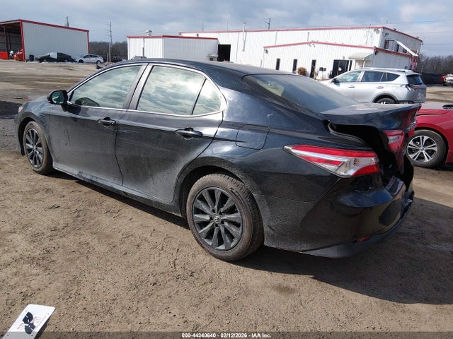 2018 Toyota Camry Le მანქანა იყიდება აუქციონზე, vin: JTNB11HK2J3067406, აუქციონის ნომერი: 44340640