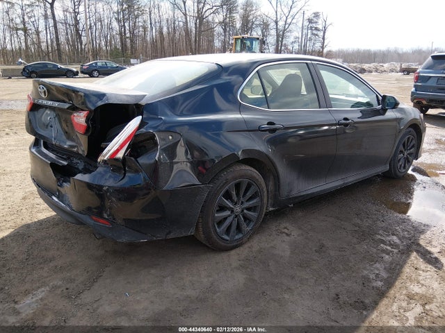 2018 Toyota Camry Le მანქანა იყიდება აუქციონზე, vin: JTNB11HK2J3067406, აუქციონის ნომერი: 44340640