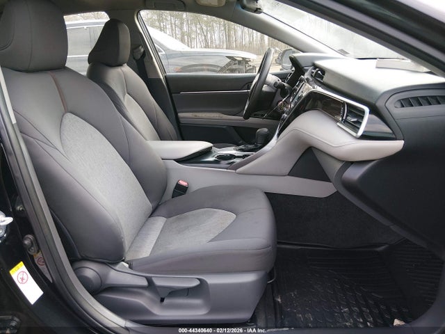 2018 Toyota Camry Le მანქანა იყიდება აუქციონზე, vin: JTNB11HK2J3067406, აუქციონის ნომერი: 44340640