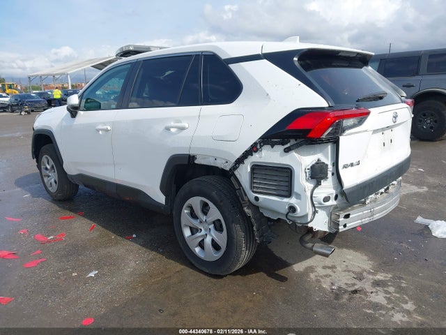 Toyota RAV4 LE 2022 2T3K1RFVXNC208825 Image 3