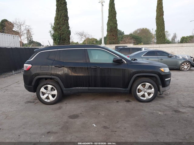 Jeep Compass Latitude Fwd 2018 3C4NJCBB9JT266477 Image 13