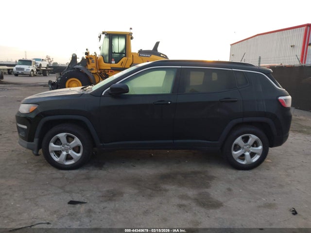 Jeep Compass Latitude Fwd 2018 3C4NJCBB9JT266477 Image 14