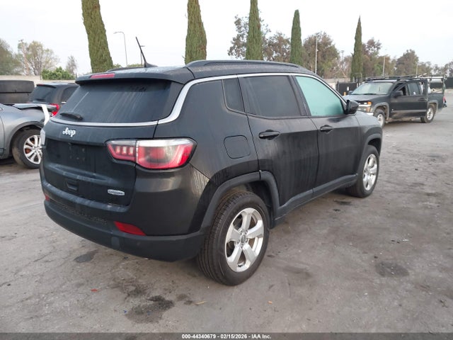 Jeep Compass Latitude Fwd 2018 3C4NJCBB9JT266477 Image 4