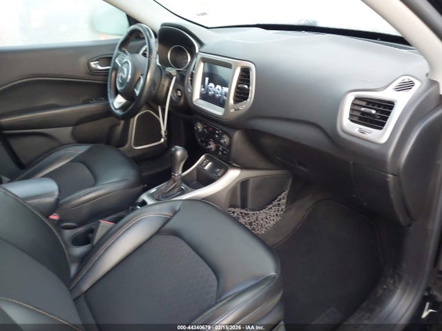 Jeep Compass Latitude Fwd 2018 3C4NJCBB9JT266477 Image 5