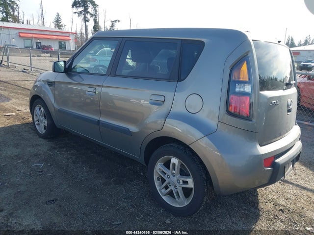 2010 KIA SOUL KNDJT2A26A7107201 Photo 2