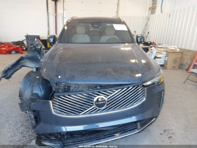 YV4M12PJ5T1435438 Volvo Xc90 Core